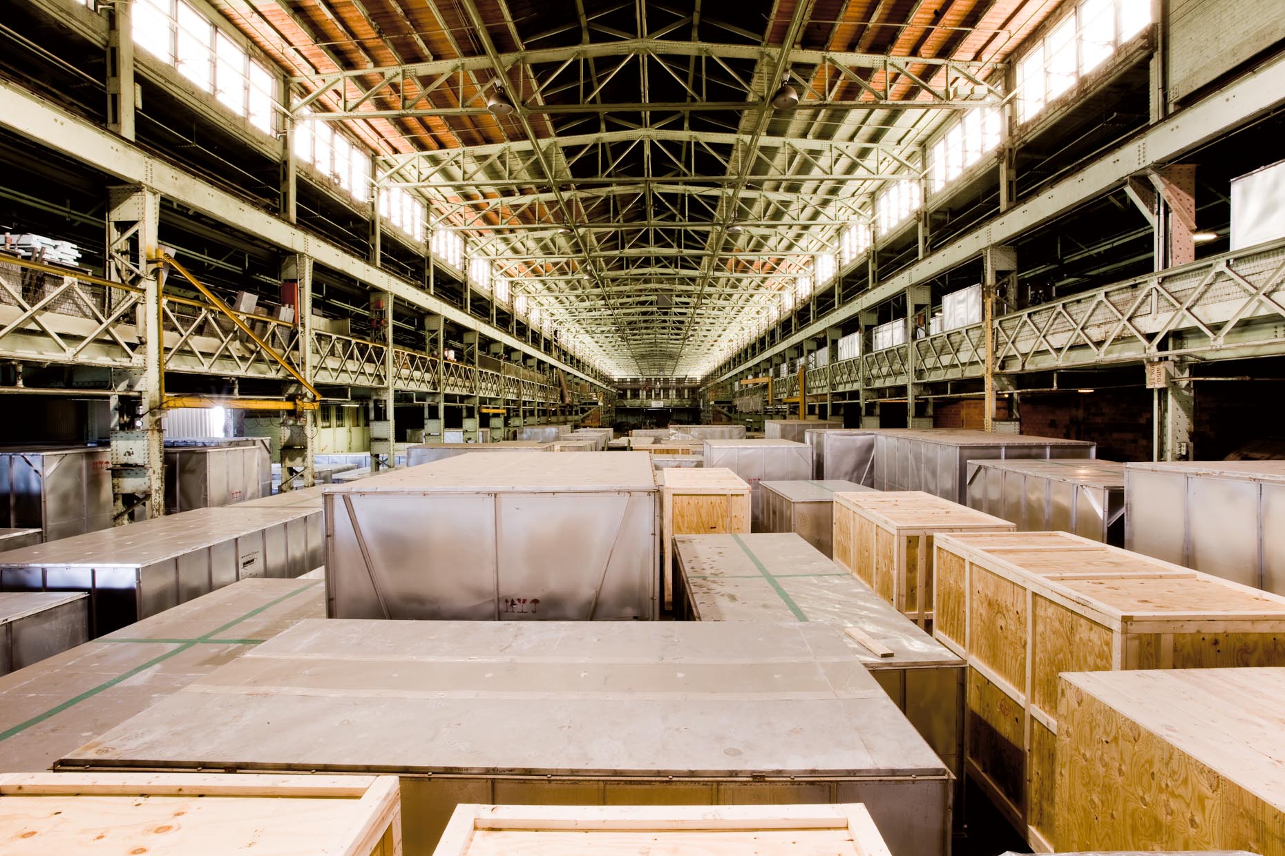 p60,p61_WAREHOUSE.jpg